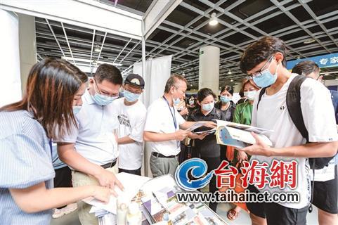 教育咨询服务大获好评，数万人次前来咨询取经